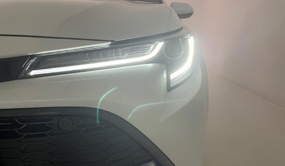 TOYOTA Corolla 2.0 HSD Trend  e-CVT
