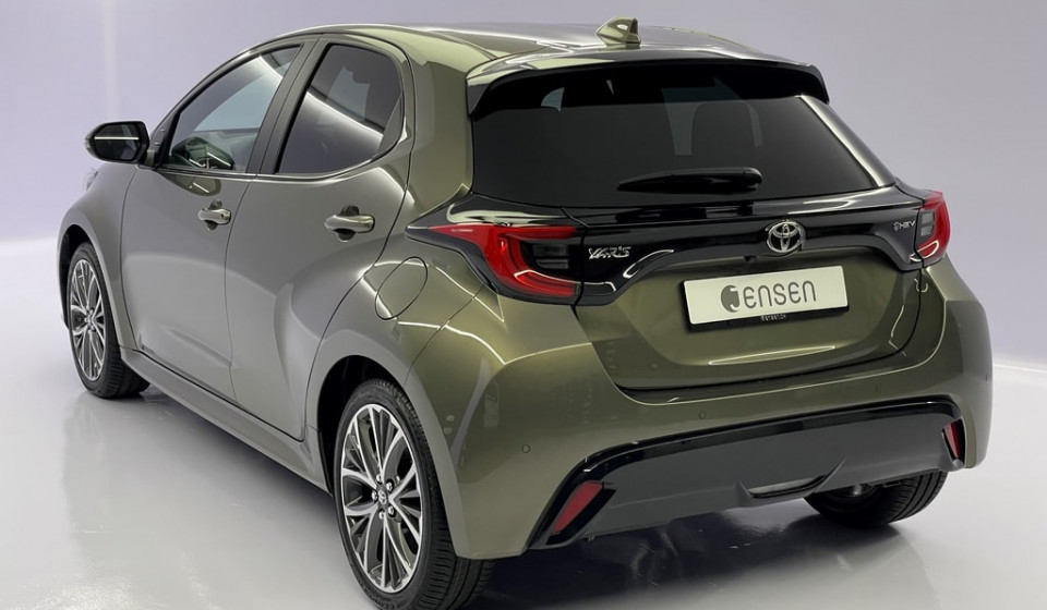 TOYOTA Yaris Hybrid 1.5 Premium