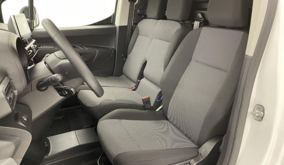 TOYOTA Proace City Van EV 50 kWh Active Medium