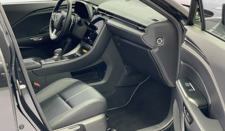 LEXUS LBX 1.5 Relax E-FOUR Voll-Hybrid
