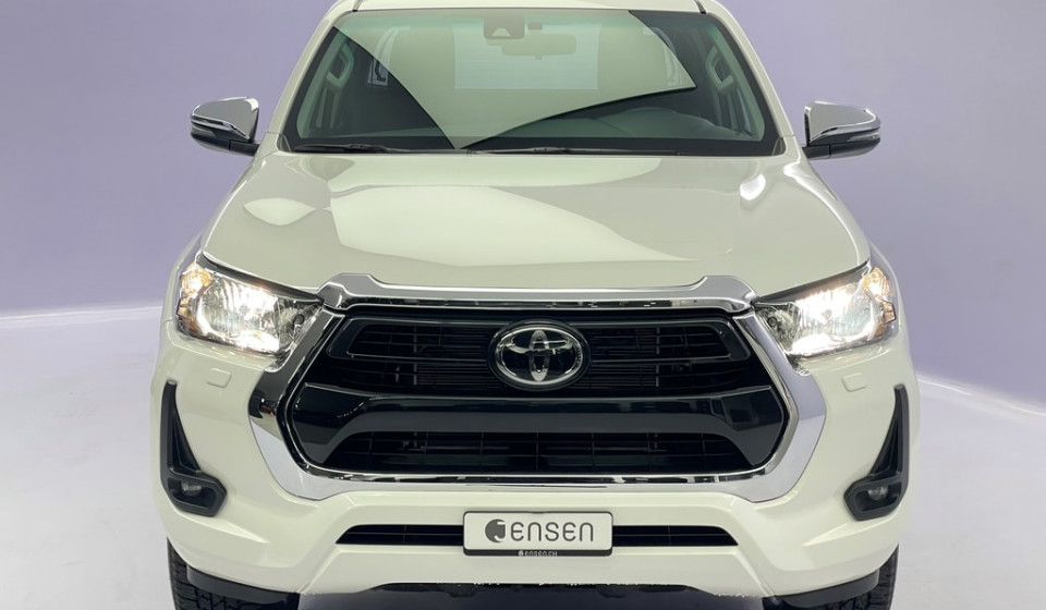 TOYOTA HI-LUX Extra Cab 2.8 D 204 Style AWD