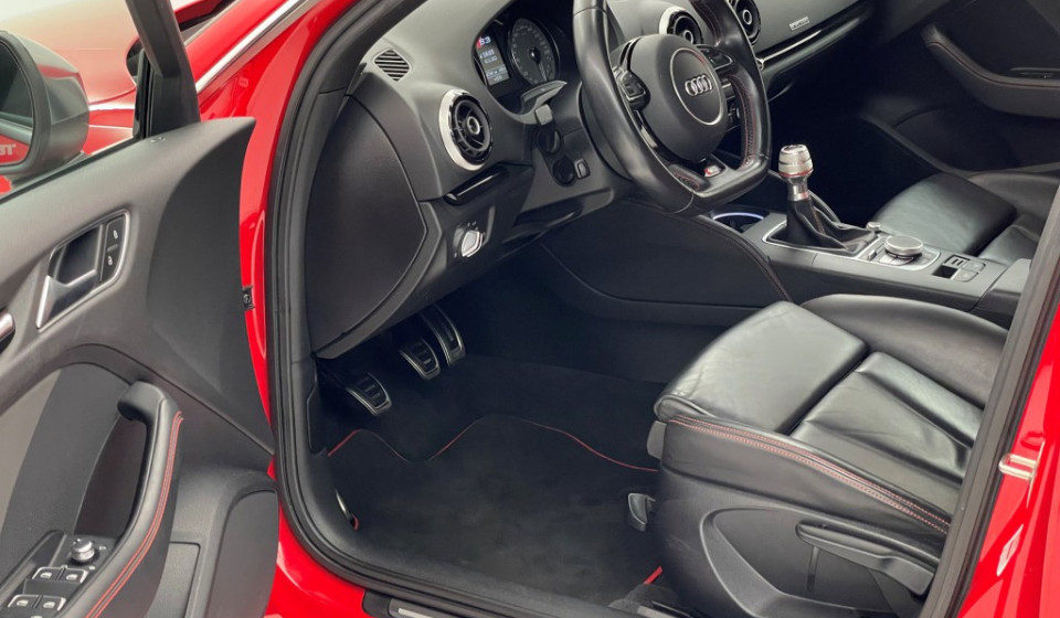 AUDI S3 Sportback 2.0 TFSI quattro