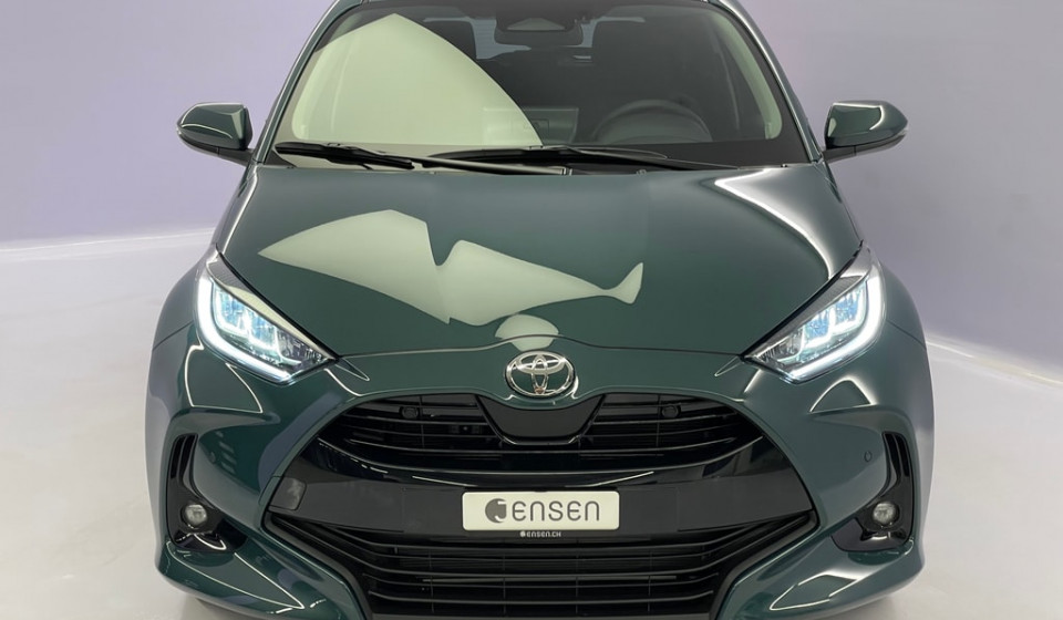 TOYOTA Yaris Hybrid 1.5 Trend