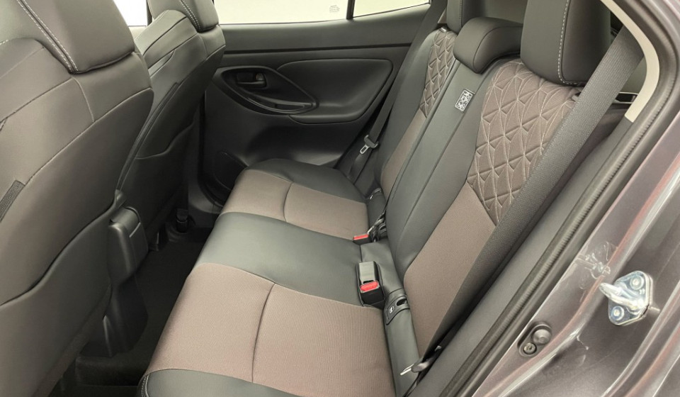 TOYOTA Yaris Cross 1.5 Elegant e-CVT AWDi