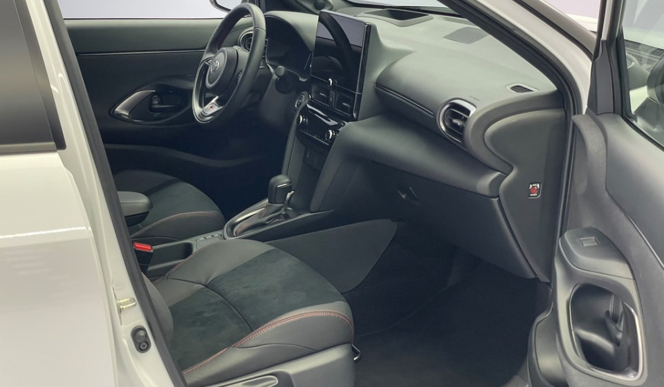 TOYOTA Yaris Cross Hybrid 1.5 GR Sport