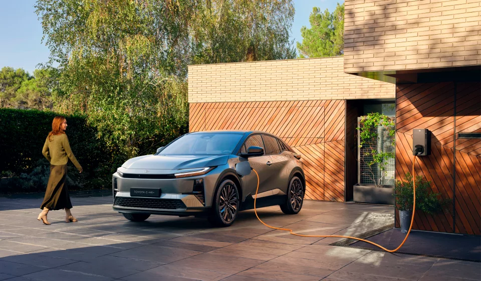 Toyota C-HR+