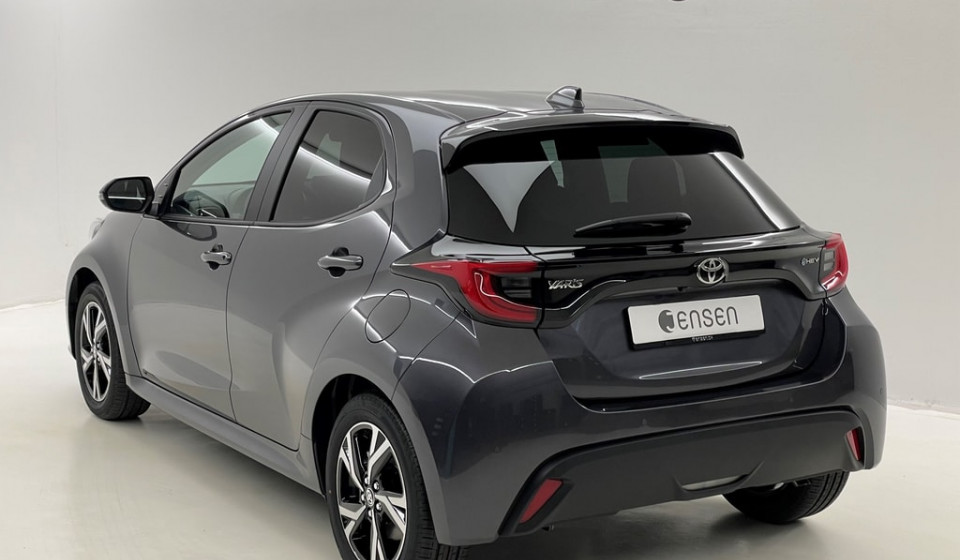 TOYOTA Yaris Hybrid 1.5 Trend