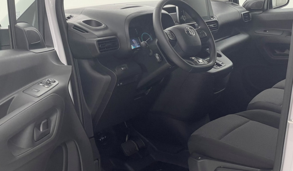 TOYOTA PROACE CITY Van L1 Electric 50kWh Comfort