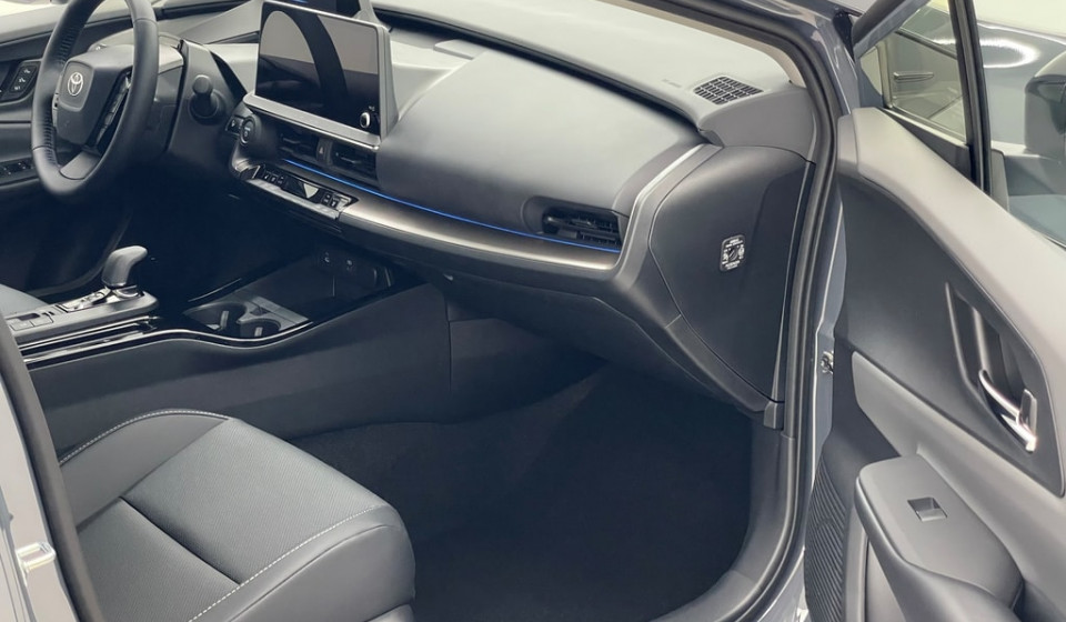 TOYOTA PRIUS Plug-in Hybrid 2.0 HSD Premium