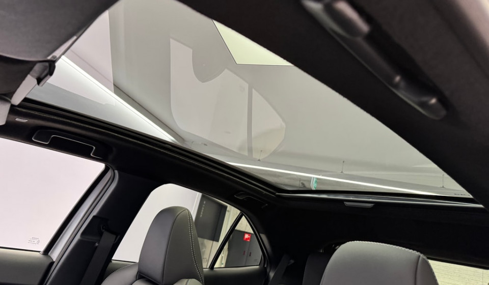 TOYOTA Yaris Cross Hybrid 1.5 Premium AWD-i