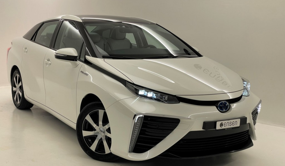 TOYOTA Mirai Fuel cell Premium
