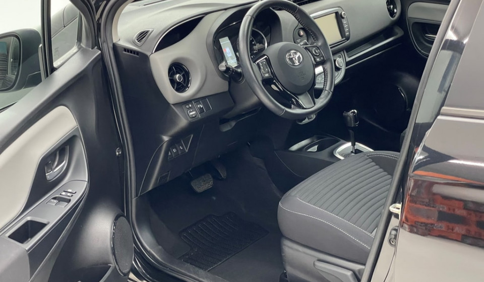 TOYOTA YARIS Hybrid 1.5 HSD Comfort