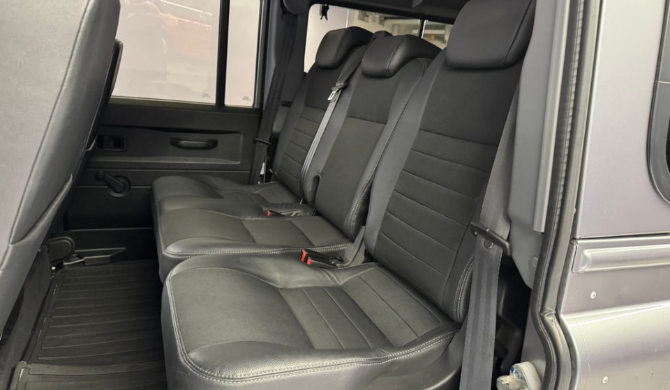 LAND ROVER Defender 110 2.2 TD4 HT