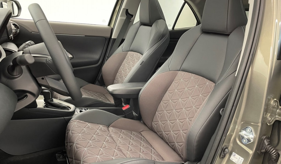 TOYOTA YARIS CROSS Hybrid 1.5 HSD Elegant AWD-i