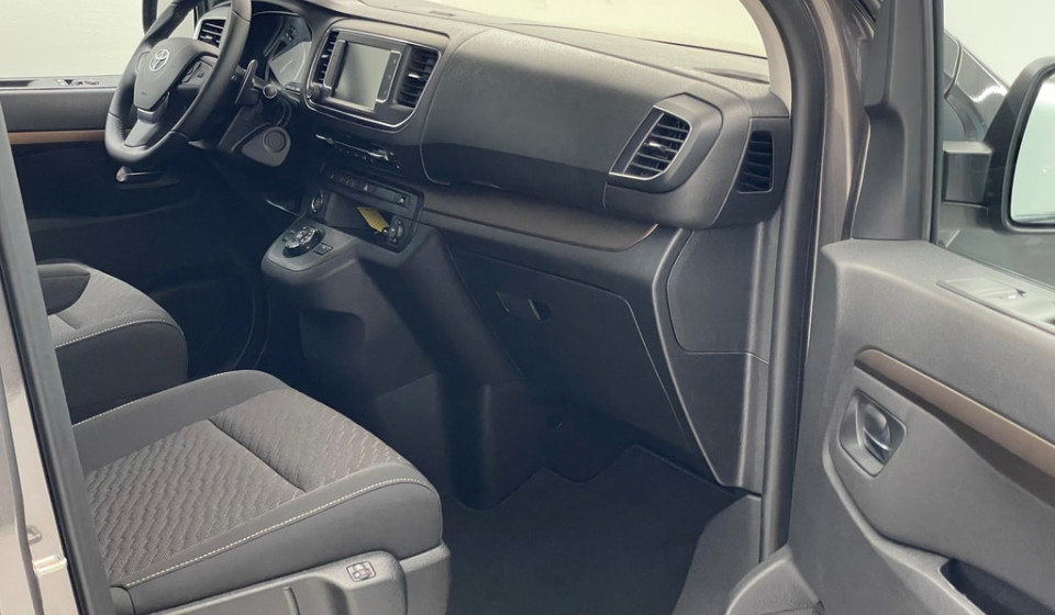 TOYOTA PROACE VERSO L1 2.0 D Trend