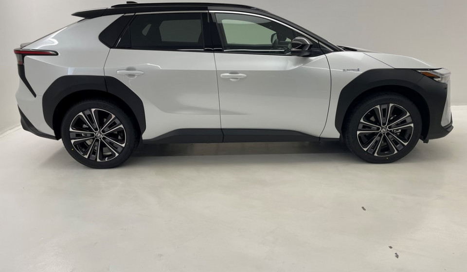 TOYOTA BZ4X Premium AWD