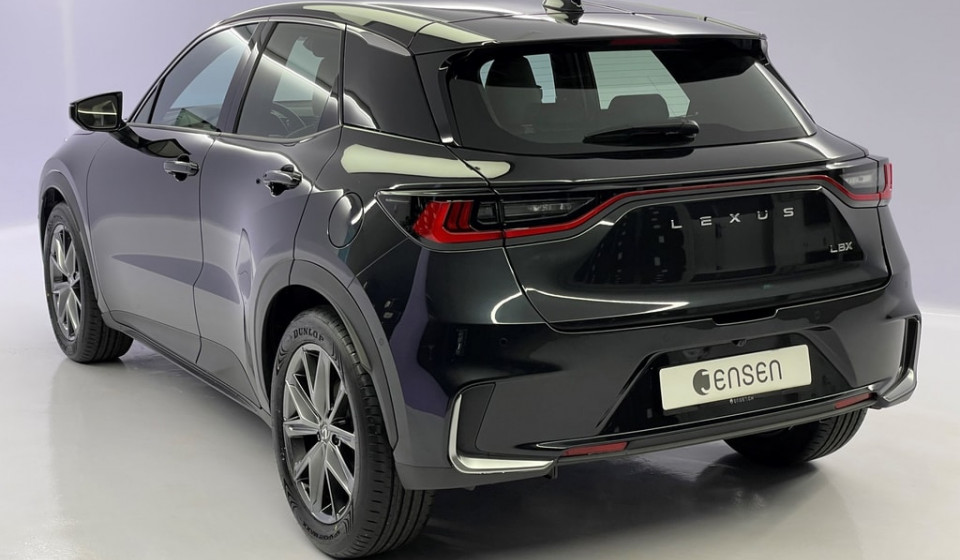 LEXUS LBX 1.5 Relax E-FOUR Voll-Hybrid