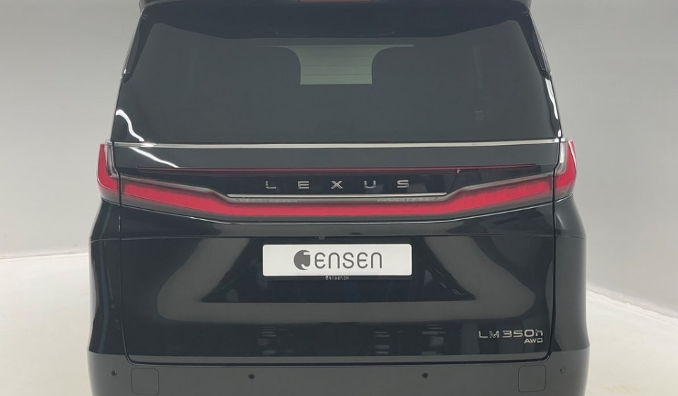 LEXUS LM 350h VIP E-FOUR