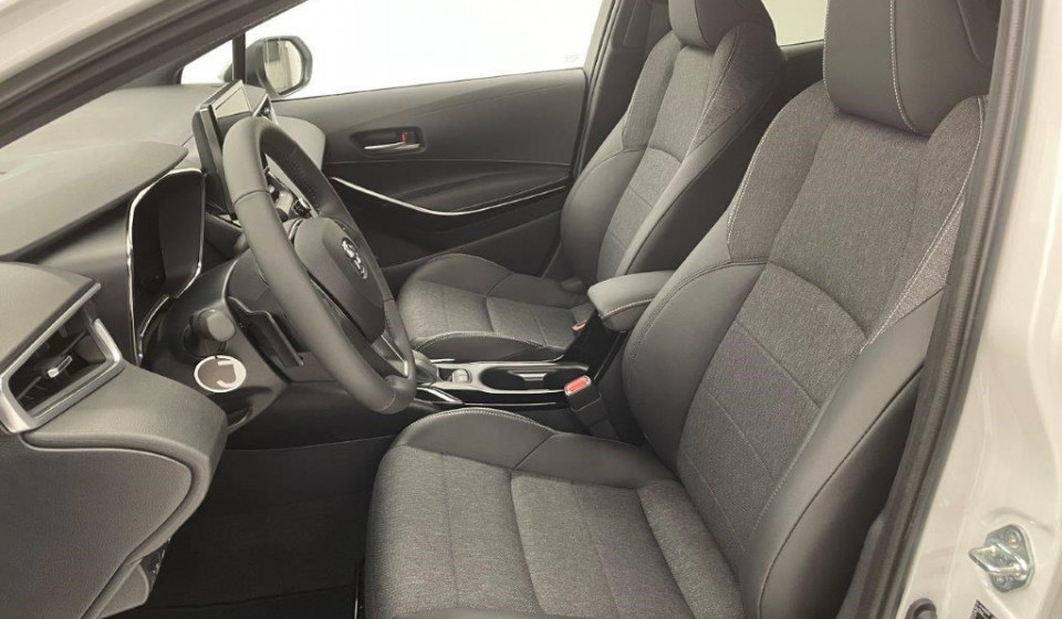 TOYOTA COROLLA Hybrid 2.0 HSD Trend