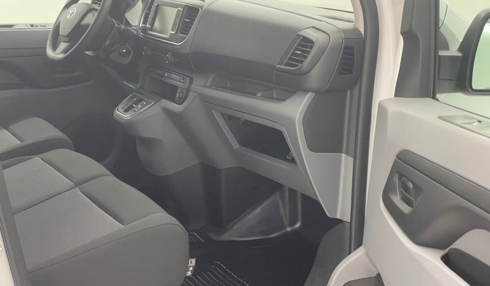 TOYOTA PROACE Van L1 Electric 75kWh Active