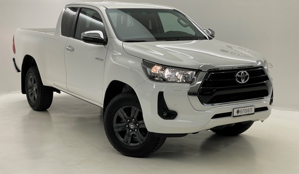 TOYOTA Hi-Lux Extra Cab 2.4 D 150 Style AWD