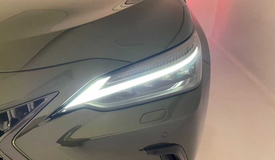 LEXUS NX 450h+ Excellence E-FOUR Plug-in-Hybrid