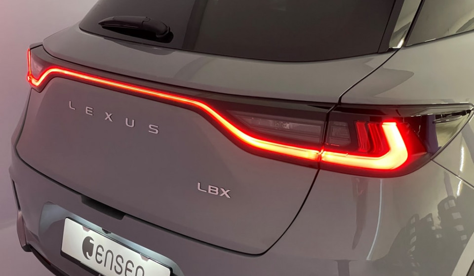 LEXUS LBX 1.5 Cool E-FOUR Voll-Hybrid