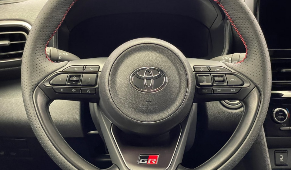 TOYOTA Yaris Cross Hybrid 1.5 GR Sport
