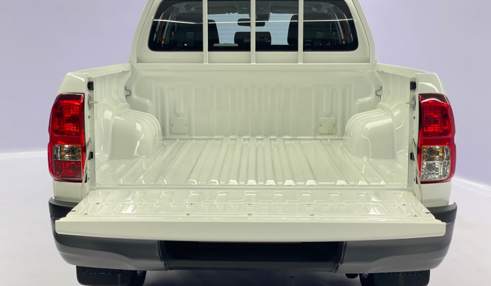 TOYOTA HI-LUX Double Cab 2.4 D 150 Comfort AWD