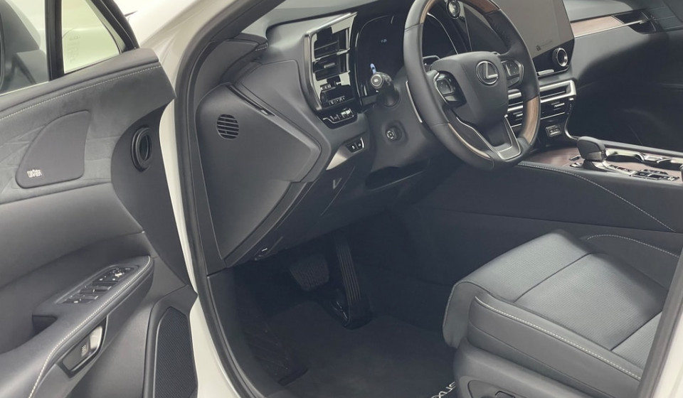 LEXUS RX 450h+ Excellence E-FOUR