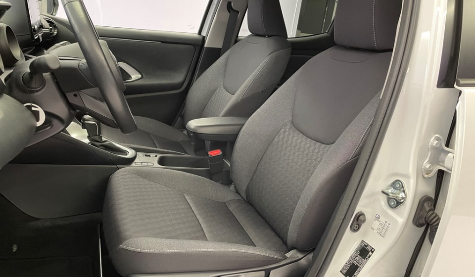 TOYOTA Yaris Hybrid 1.5 Trend