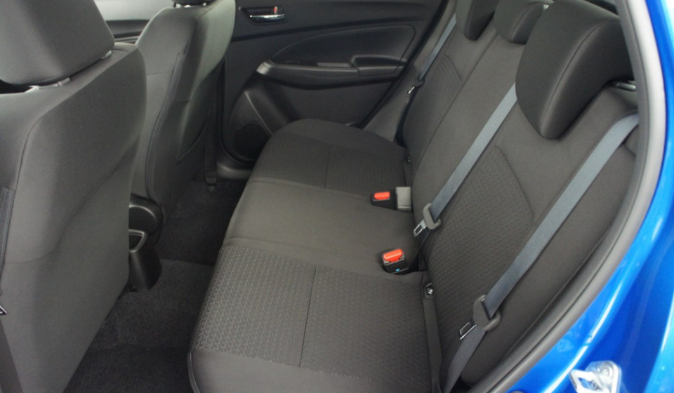 SUZUKI Swift 1.2i 16V SHVS Compact Top Hybrid Allgrip 4x4