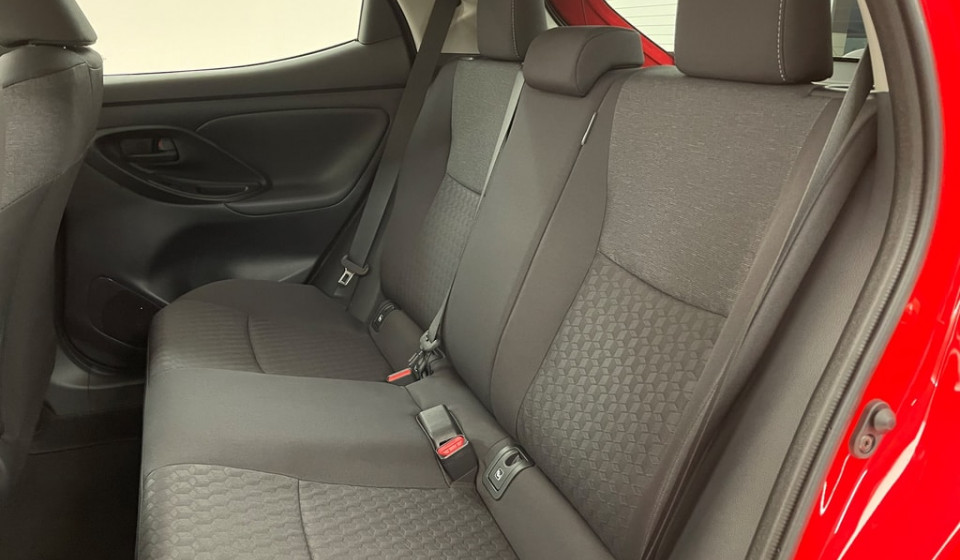 TOYOTA YARIS 1.5 Trend