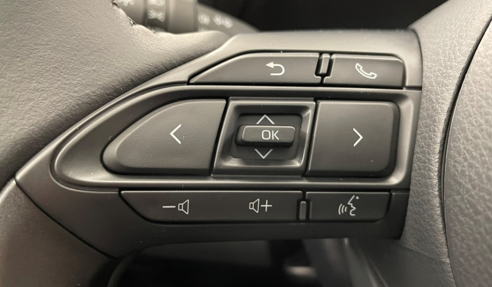 TOYOTA YARIS CROSS Hybrid 1.5 HSD Elegant AWD-i