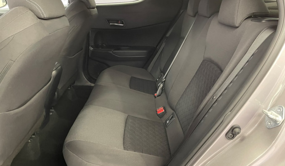 TOYOTA C-HR Hybrid 2.0 Trend