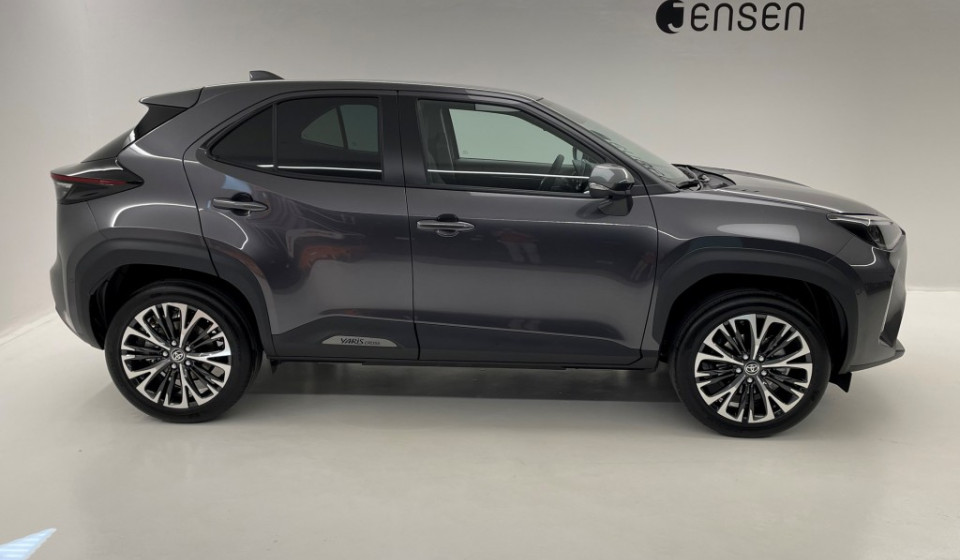 TOYOTA Yaris Cross 1.5 Elegant e-CVT AWDi