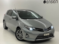 TOYOTA Auris 1.8 16V HSD Linea Sol