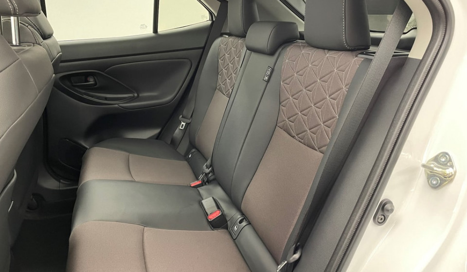 TOYOTA YARIS CROSS Hybrid 1.5 HSD Elegant AWD-i