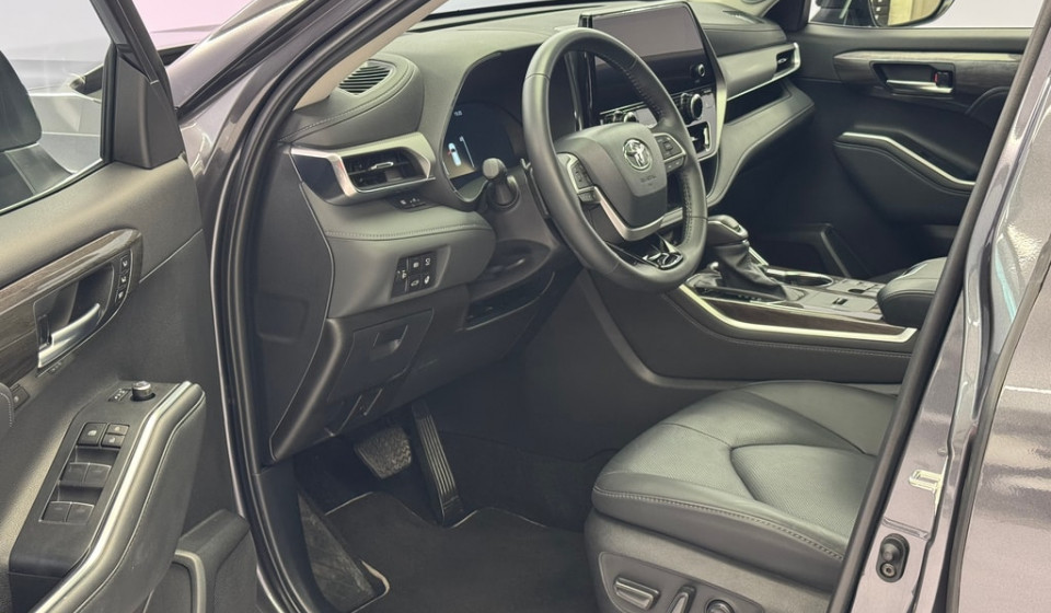 TOYOTA Highlander Hybrid 2.5 Premium AWD-i