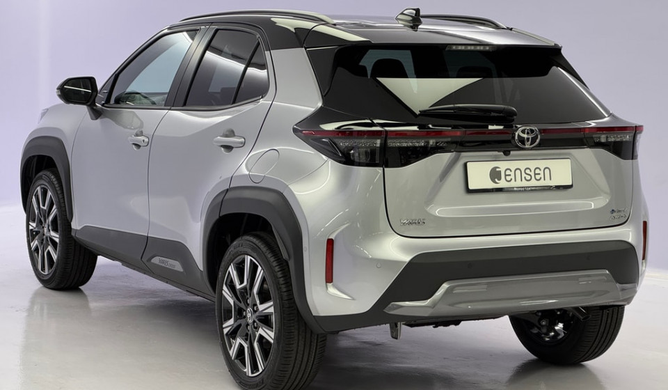 TOYOTA Yaris Cross Hybrid 1.5 Premium AWD-i