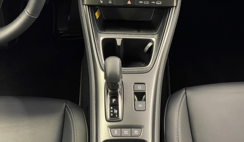 LEXUS LBX 1.5 Relax E-FOUR Voll-Hybrid