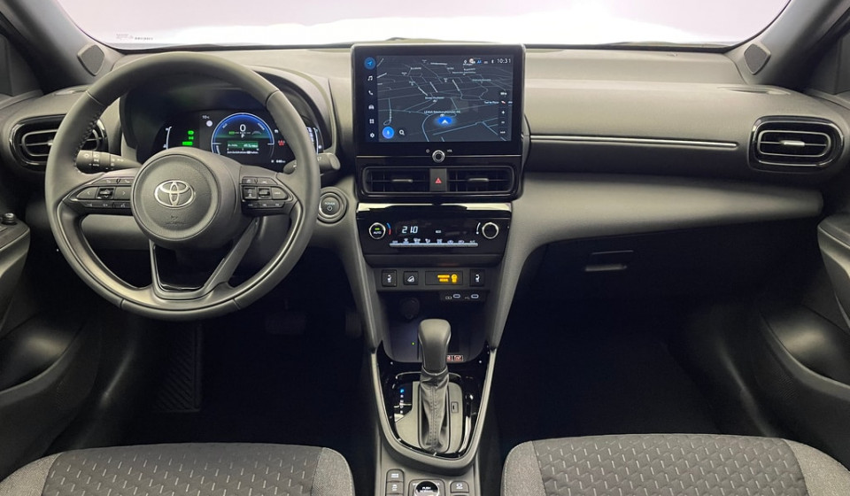 TOYOTA Yaris Cross Hybrid 1.5 Trend AWD-i
