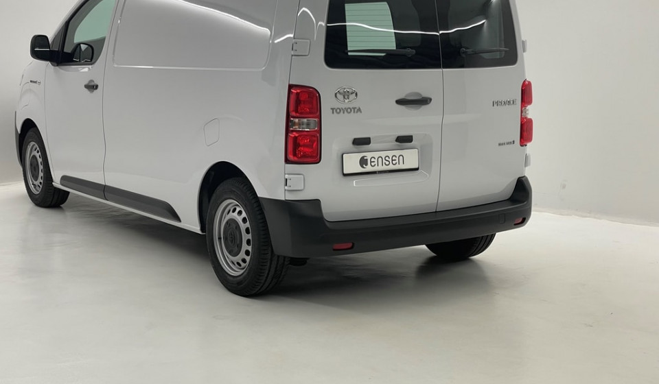 TOYOTA PROACE Van L1 Electric 75kWh Active