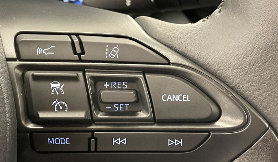 TOYOTA YARIS CROSS Hybrid 1.5 HSD Trend AWD-i