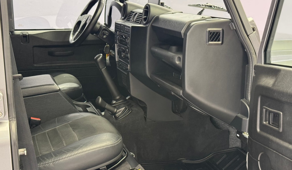 LAND ROVER Defender 110 2.2 TD4 HT