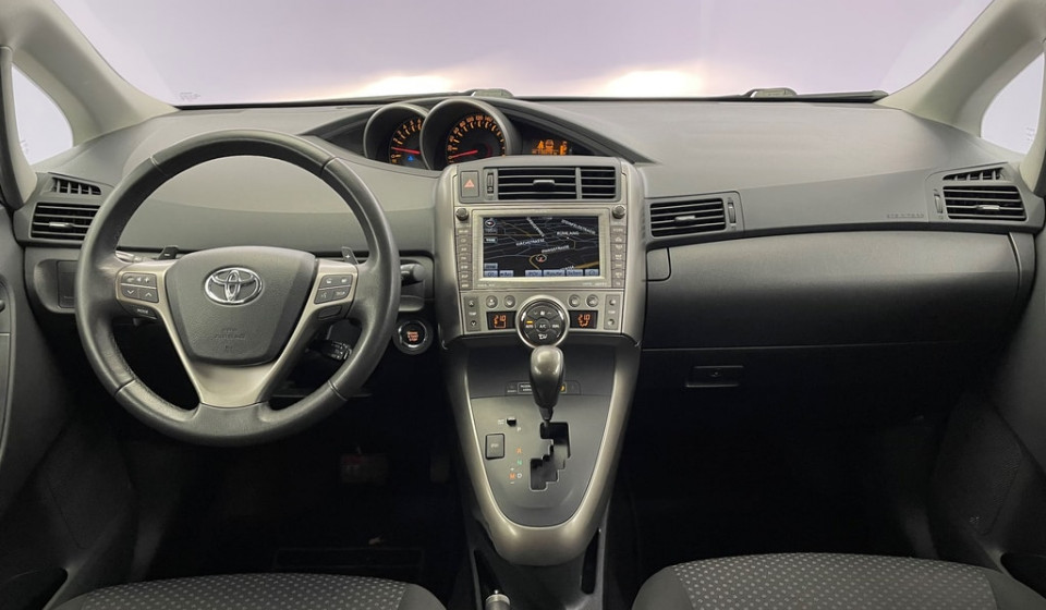 TOYOTA Verso 1.8 Sol