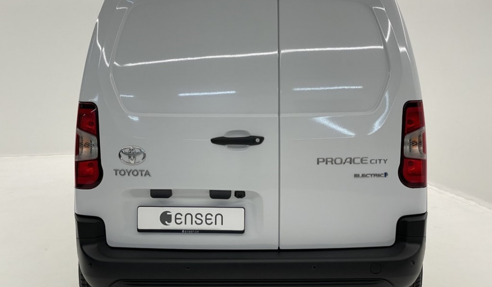 TOYOTA PROACE CITY Van L1 Electric 50kWh Active