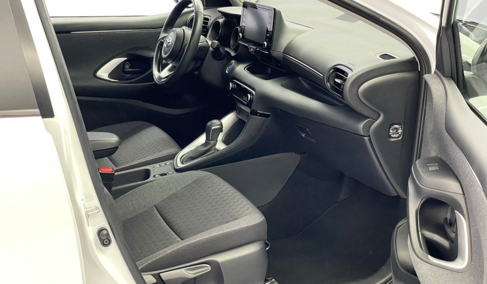 TOYOTA Yaris Hybrid 1.5 Trend