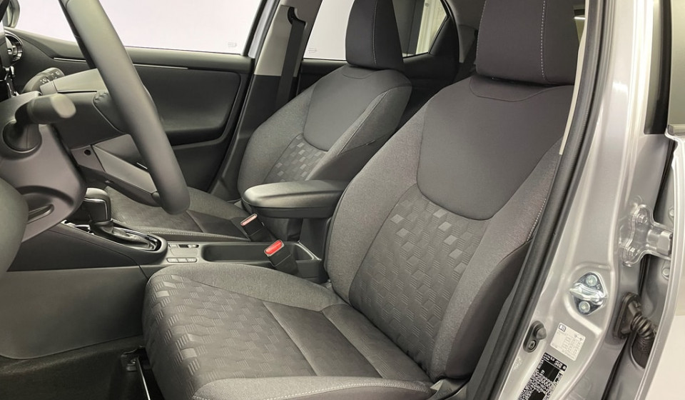 TOYOTA Yaris Hybrid 1.5 Trend