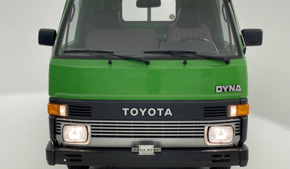 TOYOTA Dyna 100 1.8